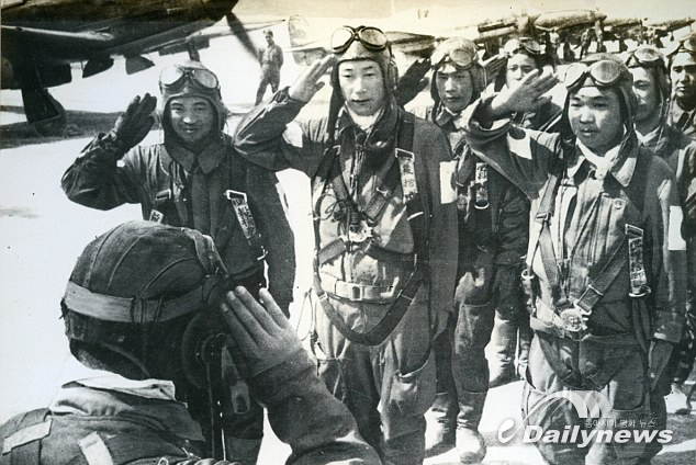 일본은 분명한 전범국임에도 불구하고 전혀 반성을 하지 않고 있다. (사진=아사히신문)