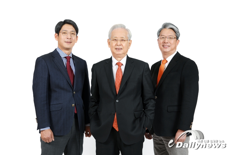 ▲ (주)삼선그룹 노홍제 전무(왼쪽), 노홍동 대표(오른쪽)