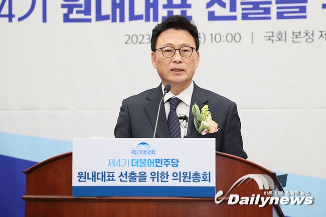 민주 원내 `비이재명계` 박광온 체제..."尹 정부 정책, 사람 없어...사람이 국정기조 중심돼야"