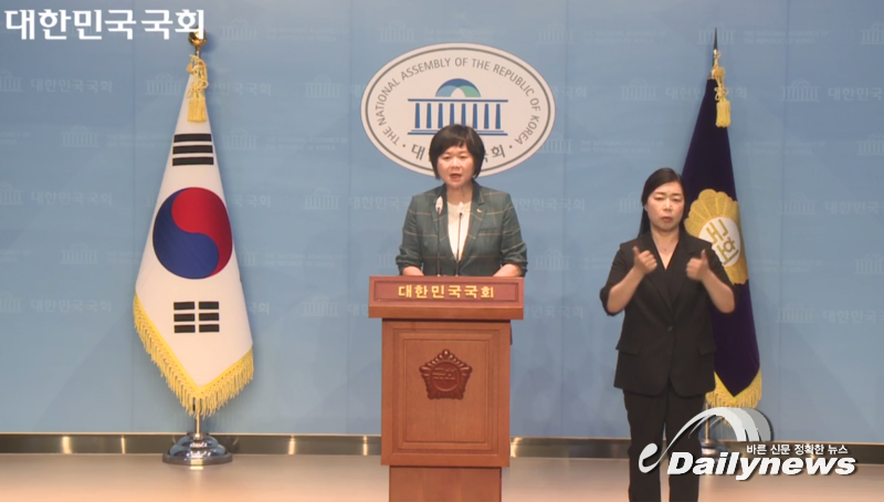 이정미 정의당 대표 “여야 3당 대표 만나 선거제 담판 짓자”