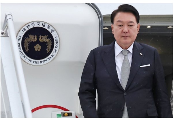 윤석열 대통령이 제78차 유엔총회에 참석하기 위해 18일(현지시간) 미국 뉴욕 JFK 공항에 도착한 모습.(사진=대통령실 제공)
