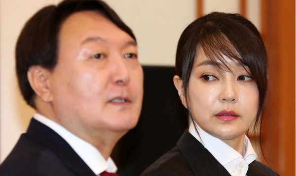 윤석열 대통령 부부.(사진=대통령실 제공)