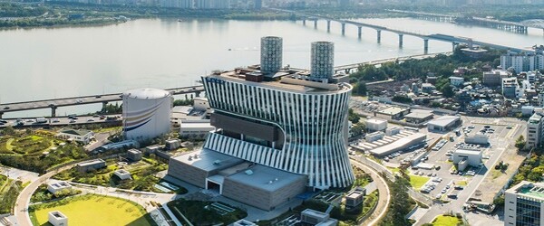 국내 최초의 화력발전소인 한국중발전 '서울발전본부' 전경. (사진=한국중부발전 제공)