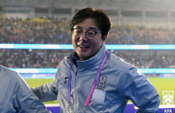한국 U22대표팀 황선홍호, 올림픽 우승후보 프랑스에 3-0 완승