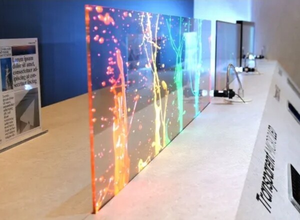 CES 2024 에 전시된 삼성 투명 MicroLED  (사진=고한영 편집장)