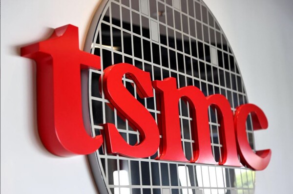 삼성, 인텔과 경쟁중인 세계 최대 파운드리업체인 대만 TSMC. 사진=연합뉴스