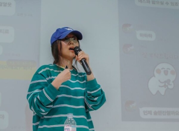 어도어 민희진 대표가 지난달 25일 하이브 경영권 탈취 시도와 관련한 배임 의혹을 해명하고 있다. 사진=뉴스1