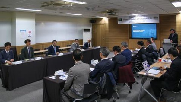 벤처기업협회가 사우디아라비아 투자자 대표단과 간담회를 갖고 있다. 사진=벤처기업협회 
