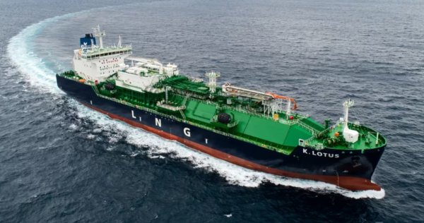 HD현대미포가 건조해 인도한 1만8000㎥급 LNG 벙커링선의 시운전 모습. 사진=HD한국조선해양