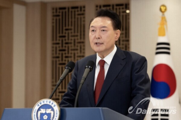 [속보] 윤석열 대통령 석방…법원, 구속취소 청구 인용