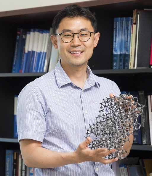 11월 이달의 과학기술인상 수상자 최민기 KAIST 교수 (출처: 과학기술정보통신부 보도자료)