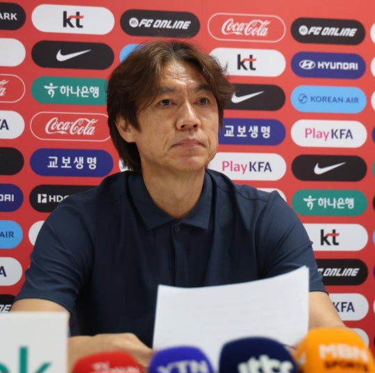 column     축구 국가대표팀 홍명보 감독, 북중미 월드컵 성적 부진 책임 지고 자진 사퇴