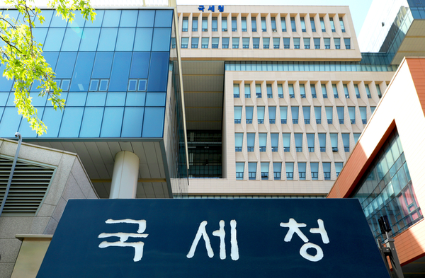 [단독] 20조 가짜석유 진범 두고 ‘선량한 주유소’에 세금폭탄…