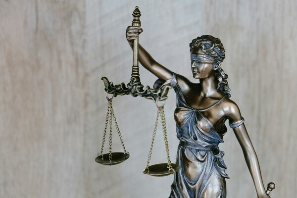 AI가 내 글을 읽고 공부했을때, 저작권은 누구에게 있나? -핵심 판례로 보는 AI와 저작권의 경계